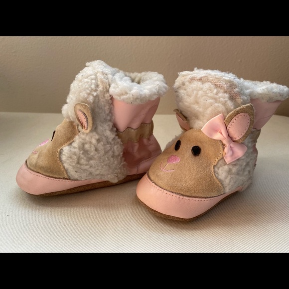 Robeez little lamb 3D booties - Picture 2 of 6